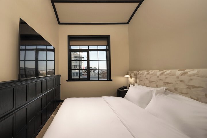 Room 41 of 134