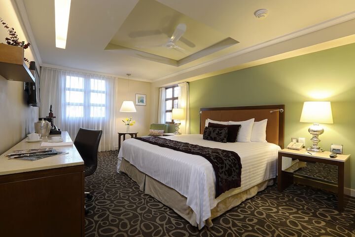 Room 7 of 44