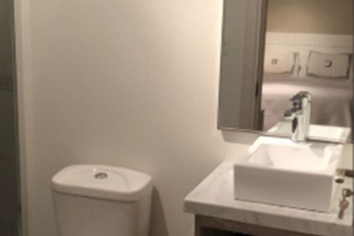 Room 4 of 54