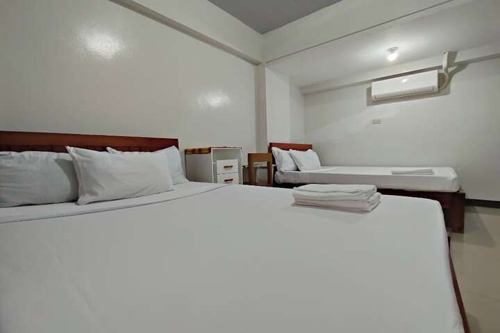 Room 10 of 43