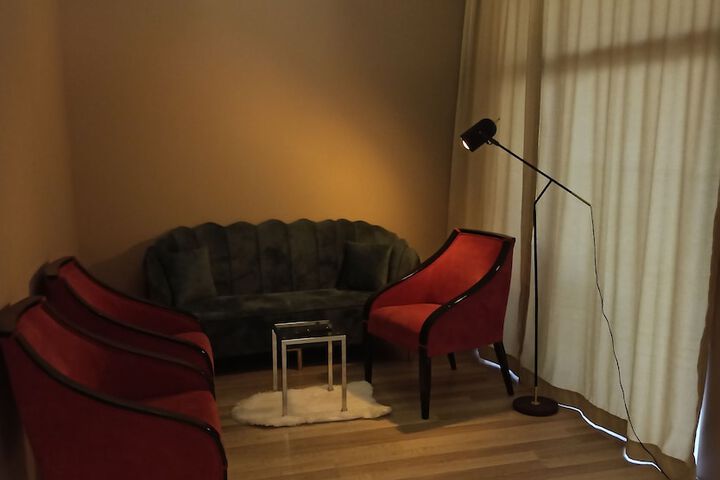 Room 56 of 80