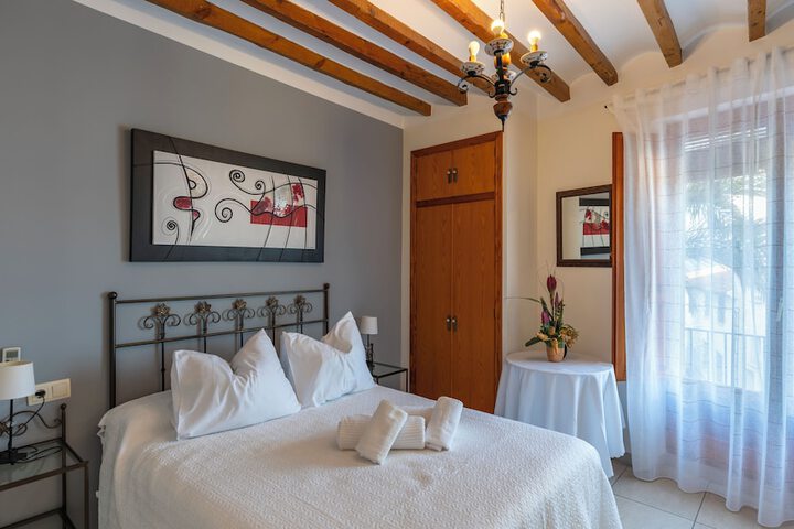 Room 7 of 10
