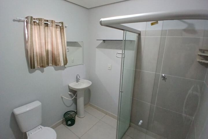 Room 6 of 8