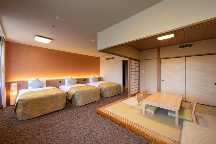 Room 15 of 107