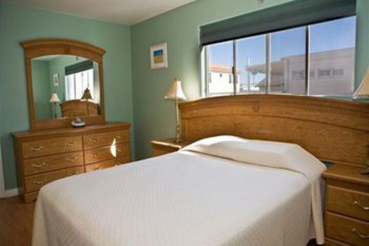 Room 9 of 23