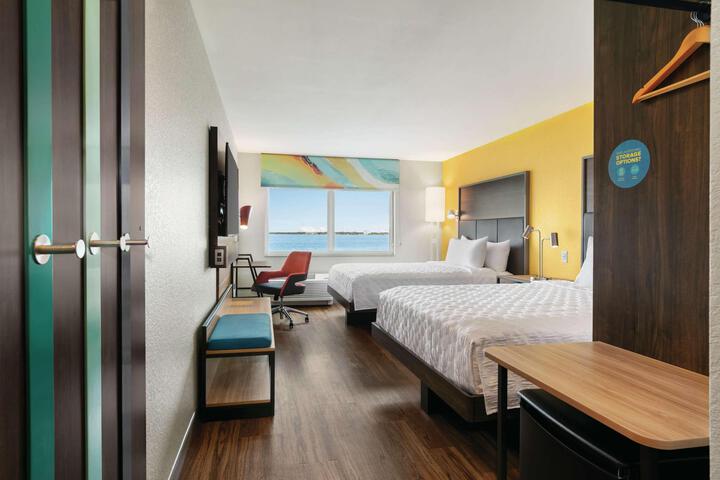 2 Queen Beds (3 of 11)