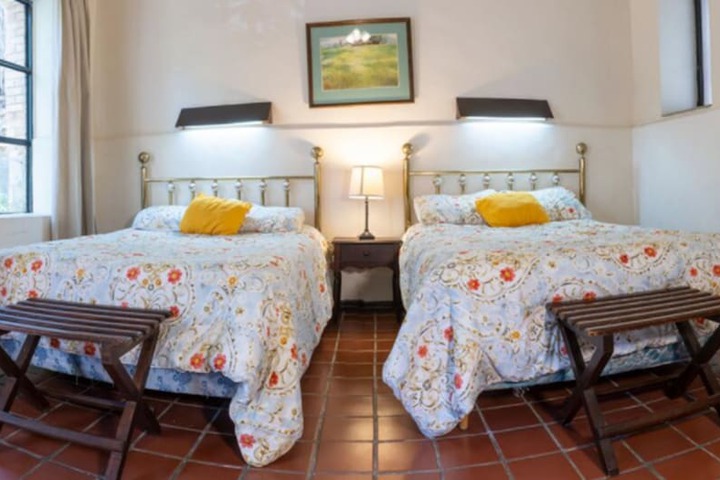 Room 7 of 34