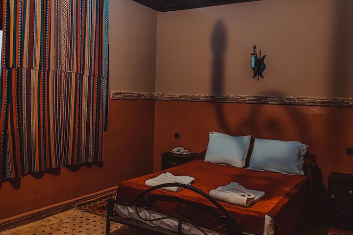 Room 24 of 98
