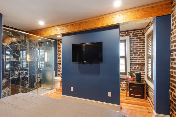 Room 62 of 164