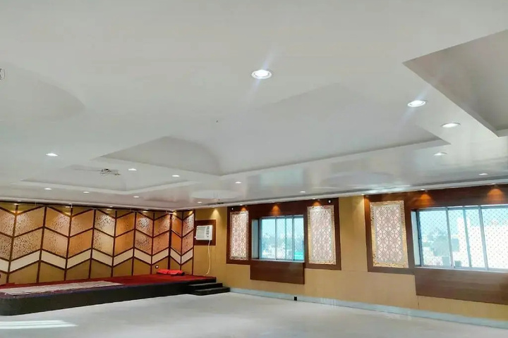 Hotel Aditya Plaza