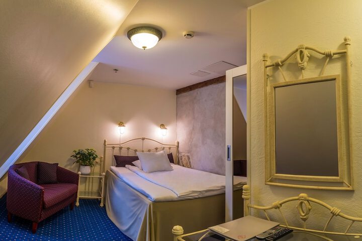 Room 20 of 91