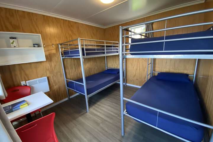 Room 22 of 83
