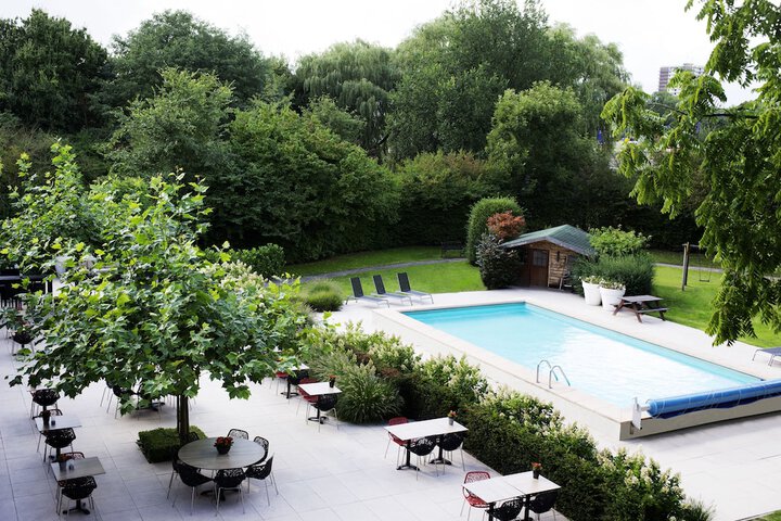 Pools & Facilities