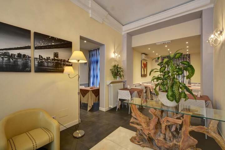 HOTEL UNIVERSO