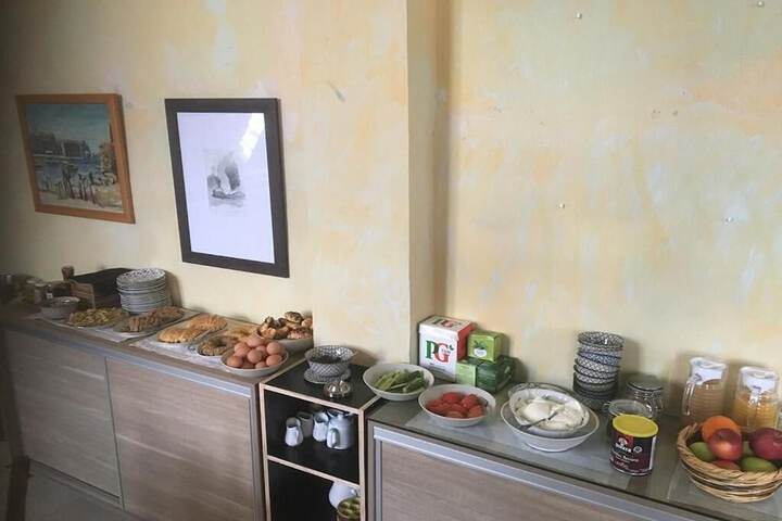 Dining 98 of 128