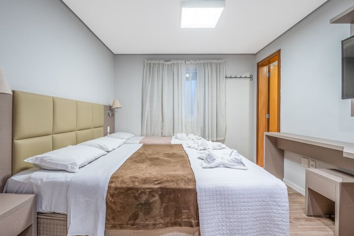 Room 8 of 39