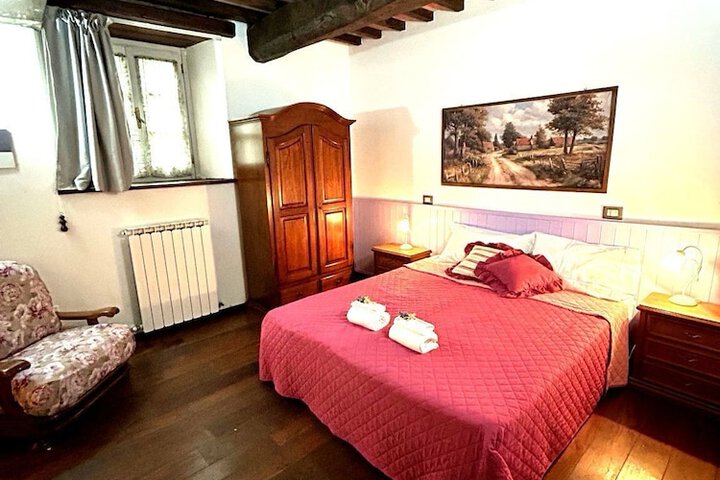 Room 7 of 74