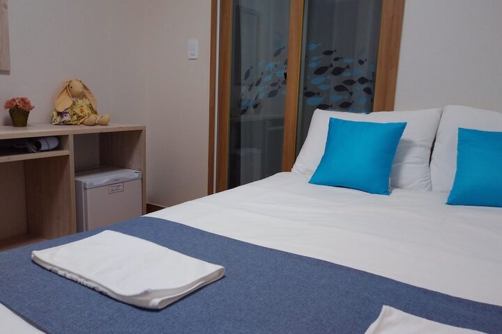 Room 4 of 44