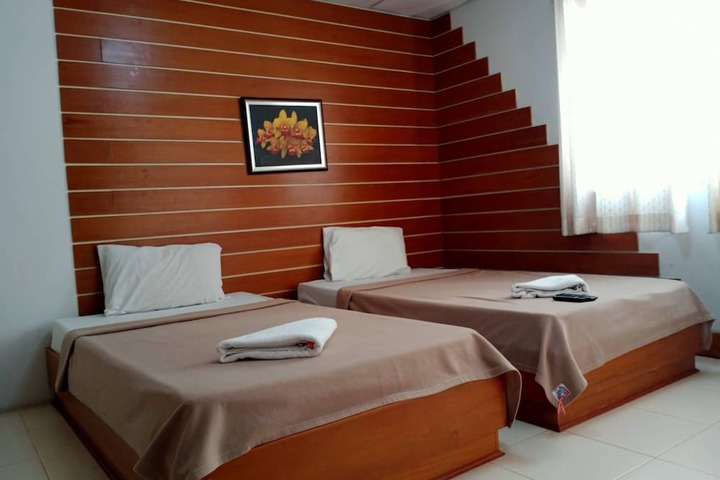 Room 18 of 35