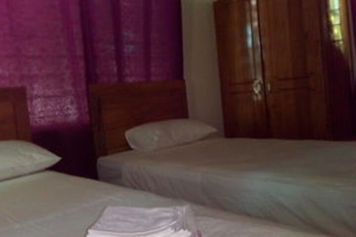 Room 10 of 21
