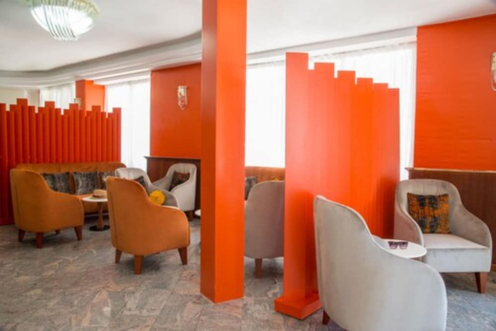 Hotel Interior 4 of 38