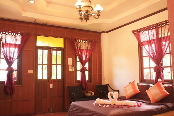 Room 6 of 51