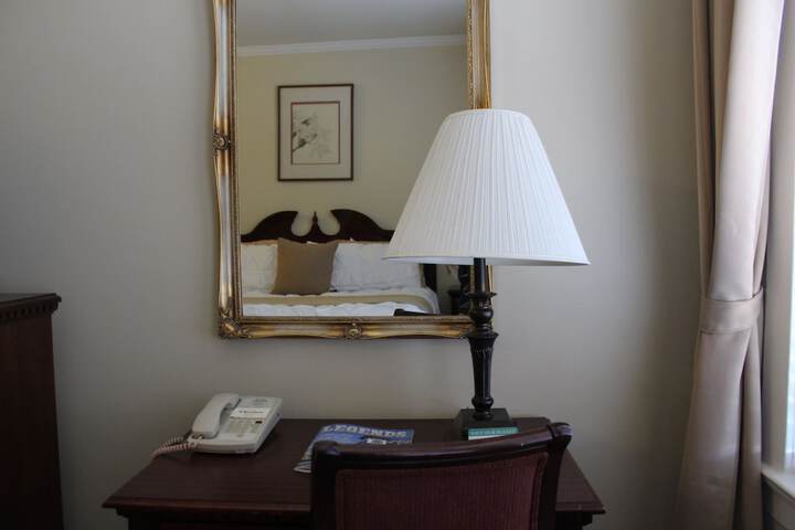 Room 7 of 56