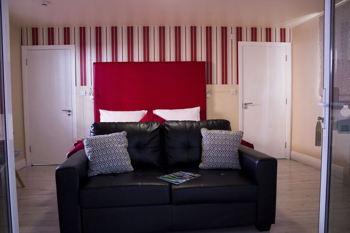 Room 111 of 219