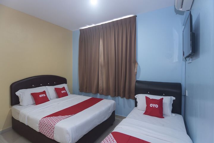Room 12 of 33