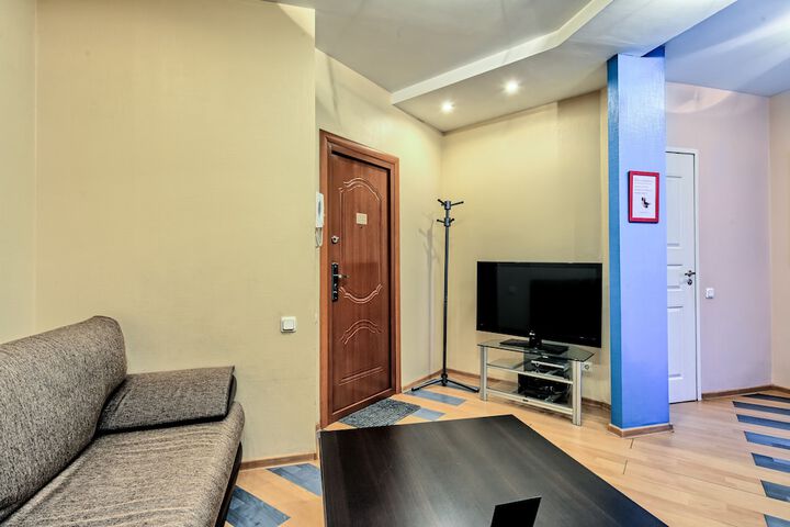 Room 16 of 40