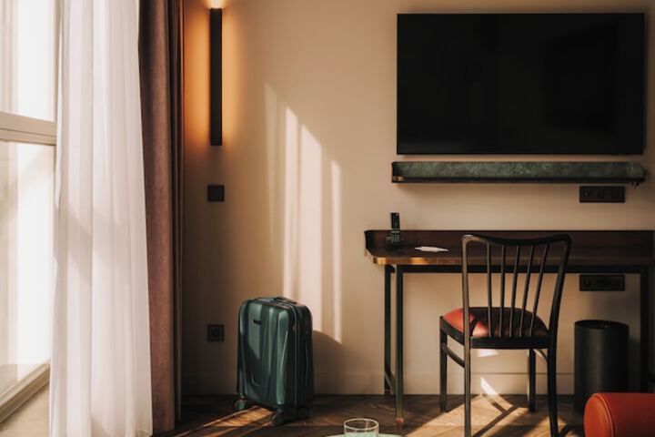 Room 25 of 92