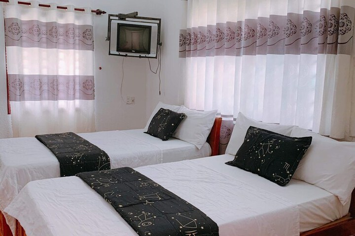 Room 16 of 39