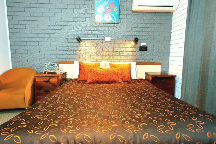 Room 16 of 44