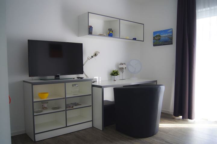 Room 10 of 20