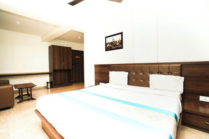 Room 26 of 48
