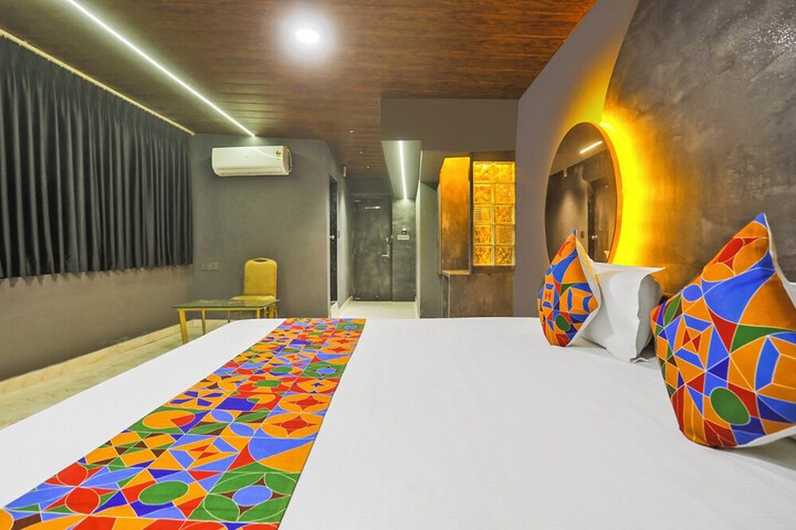 Room 20 of 29