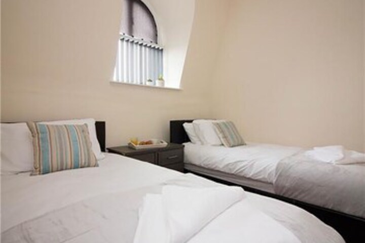 Room 3 of 31
