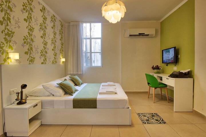 Room 28 of 57