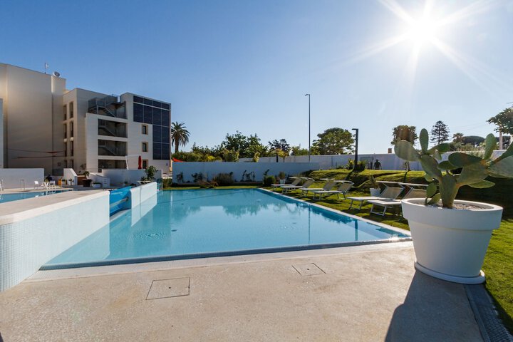 Pool 58 of 105
