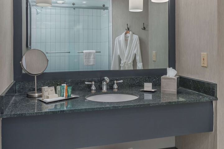 Bathroom shower