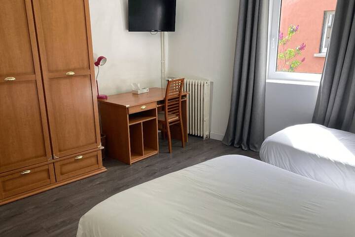 Room 21 of 61