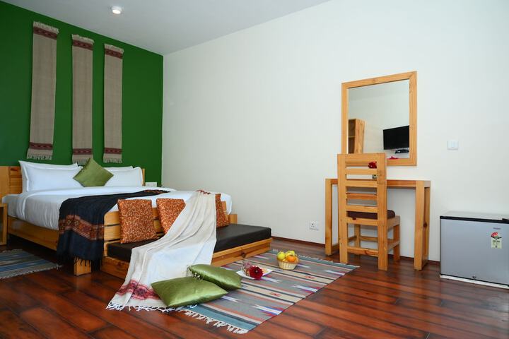 Room 8 of 61