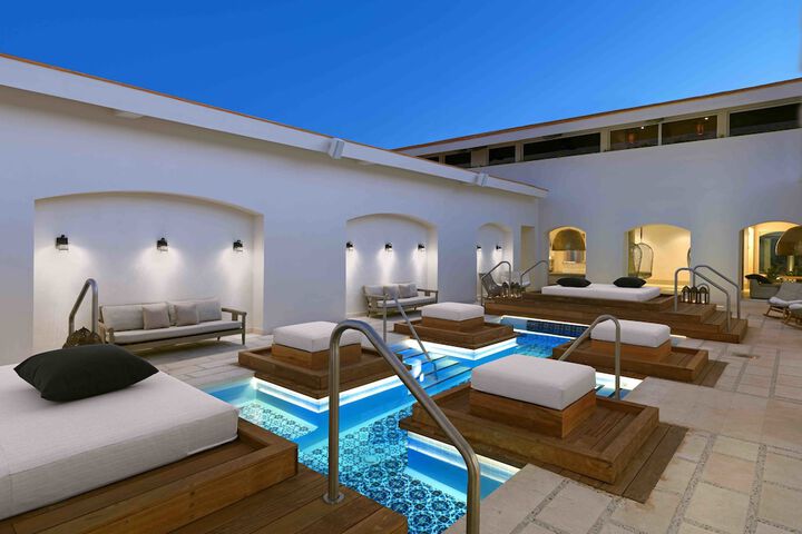 Pool 47 of 100
