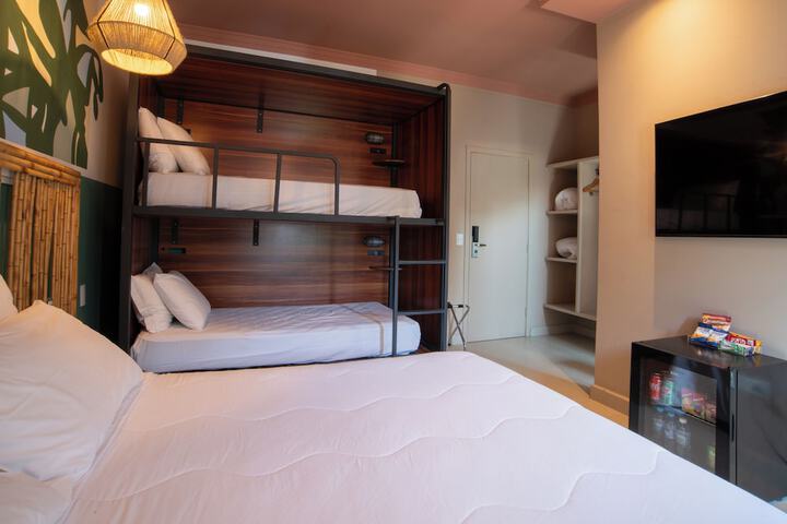 Room 43 of 83