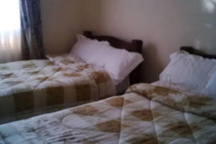 Room 4 of 15