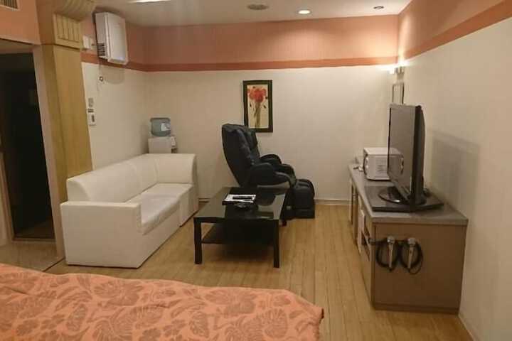Room 15 of 56
