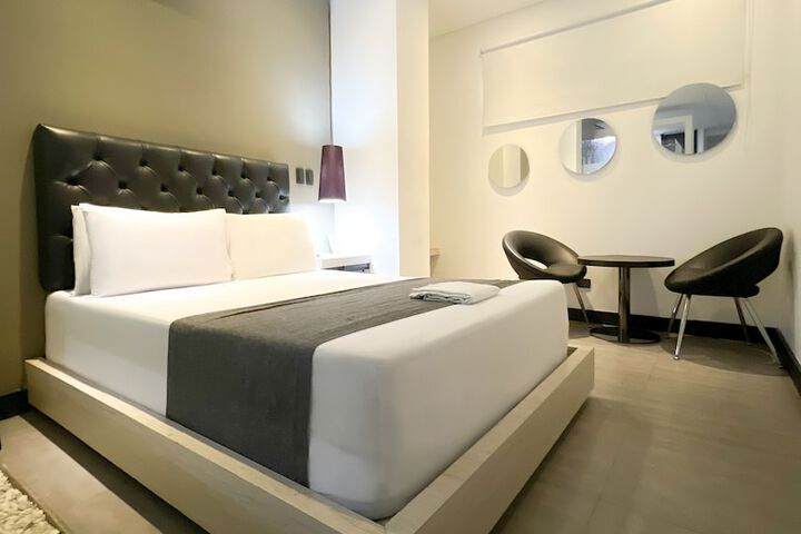 Room 30 of 68