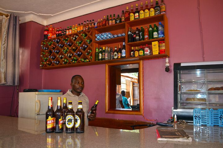 Moonlight Hotel-Namanve in Seeta