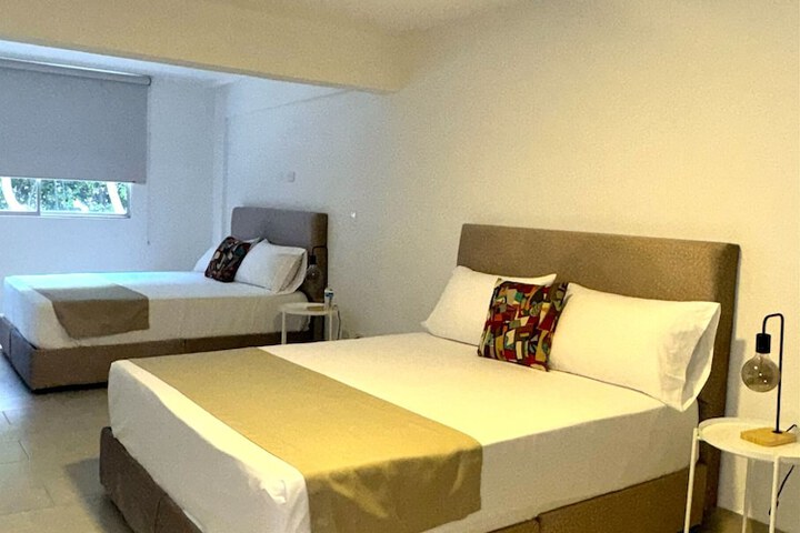 Room 10 of 29