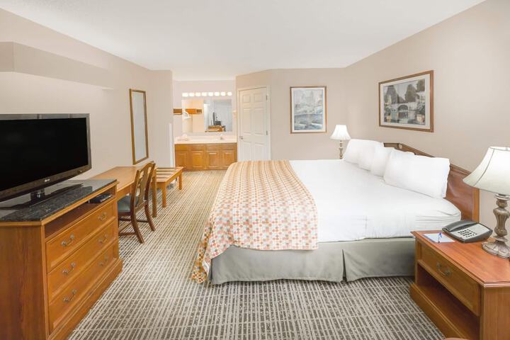 Room 12 of 20